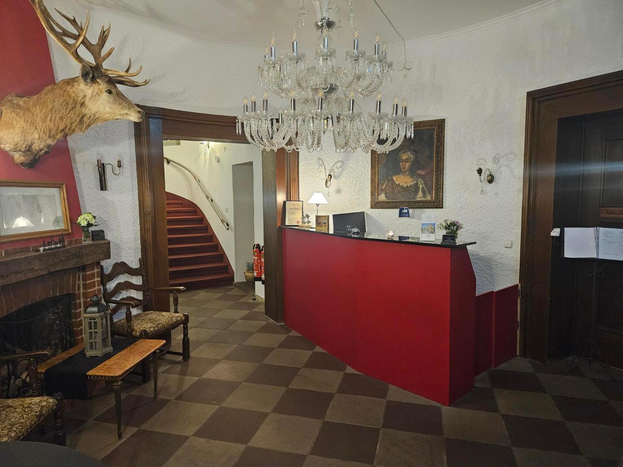 Eventlocation & Hotel Schloss Neuburg Obrigheim Εξωτερικό φωτογραφία